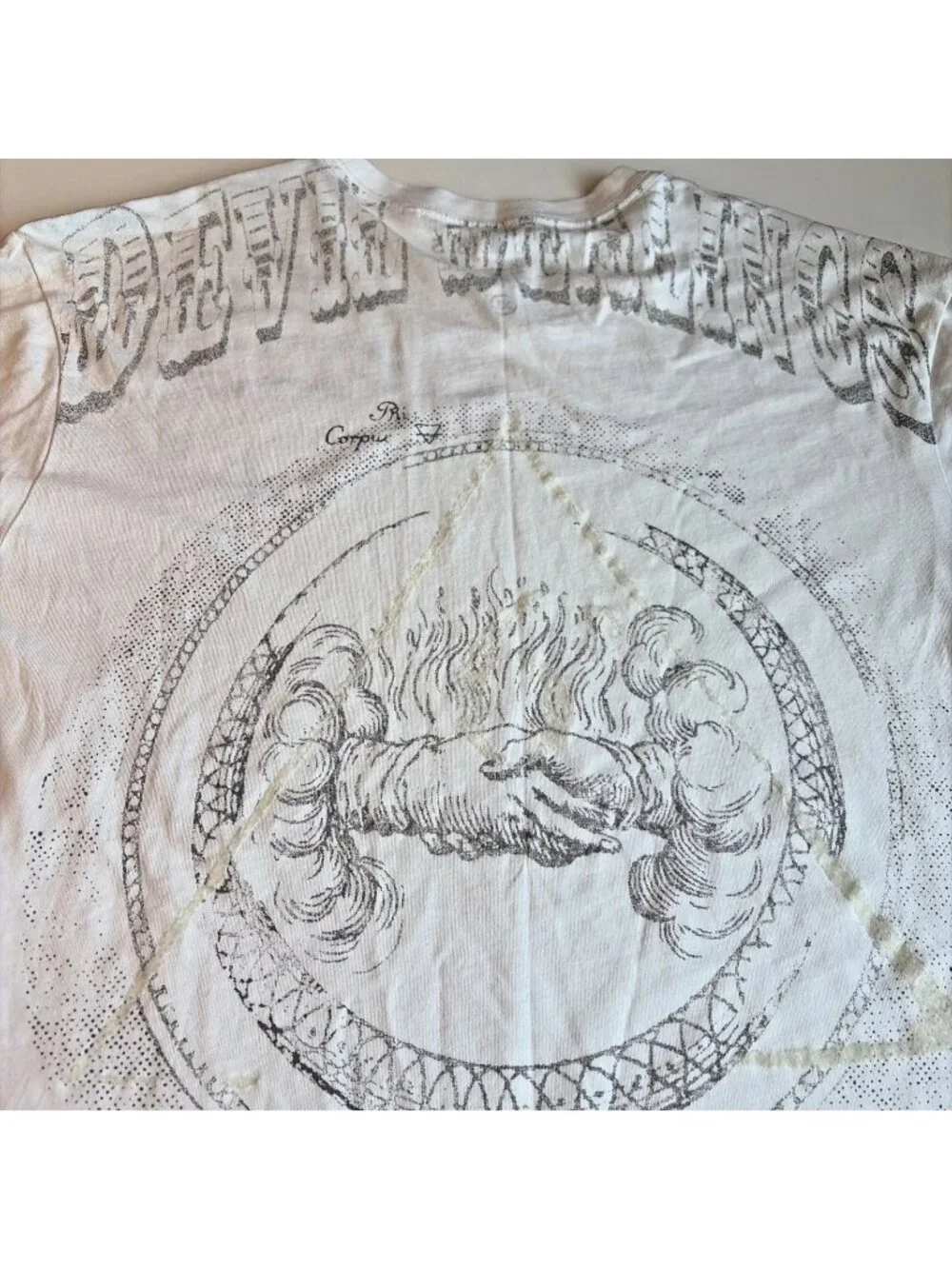 VTG Guess Graphic T-Shirt Unisex Size L Double Sided Handshake "Devil Dealings" - Picture 1 of 13